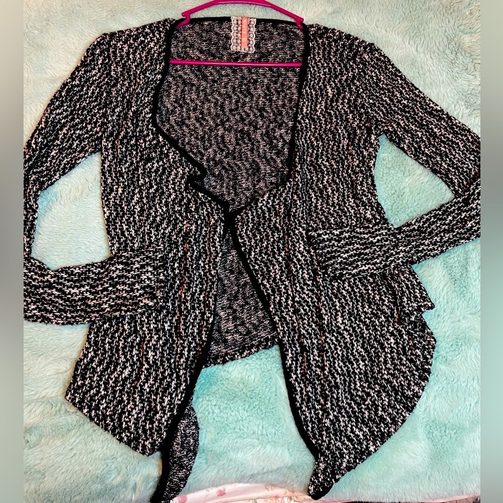 Mauve Cardigan Sweater Size M Black White Knit Open Front‎ Lightweight Boho Chic